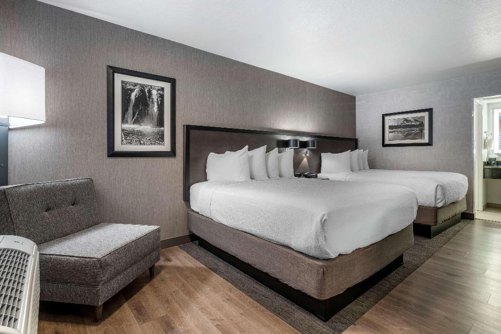 Best Western Plus Hilltop Inn