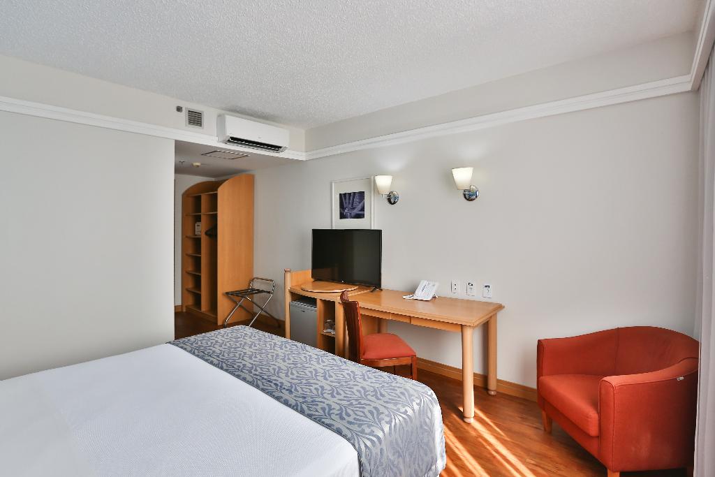 hotel-thumb