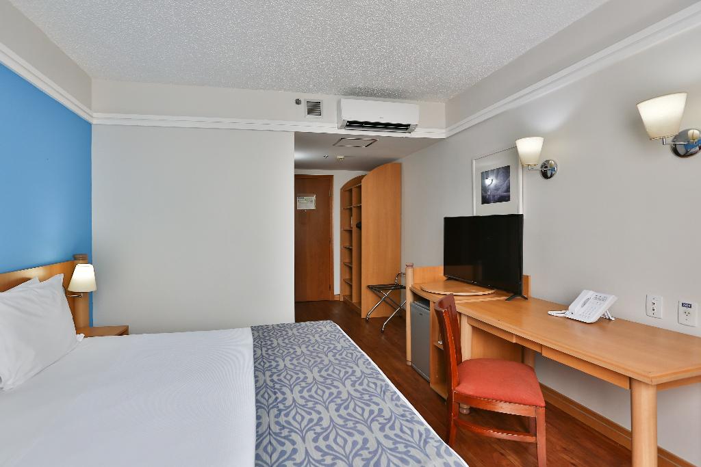 hotel-thumb