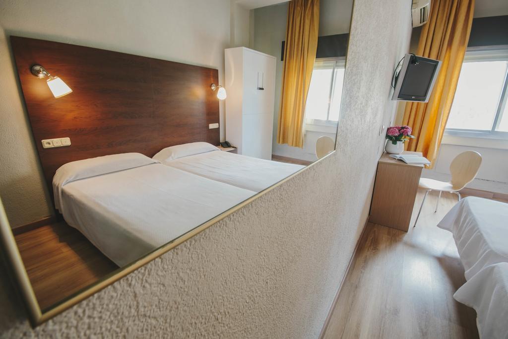Hotel Embajador