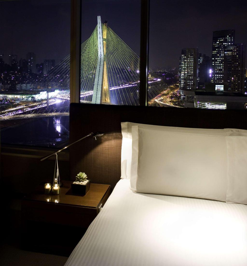 hotel-thumb