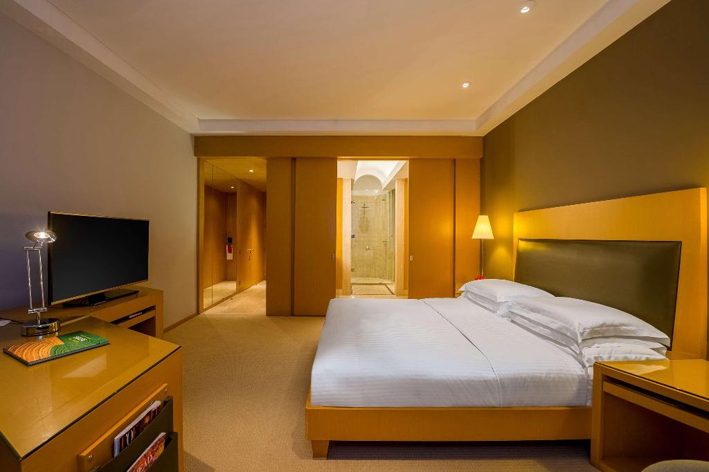 hotel-thumb