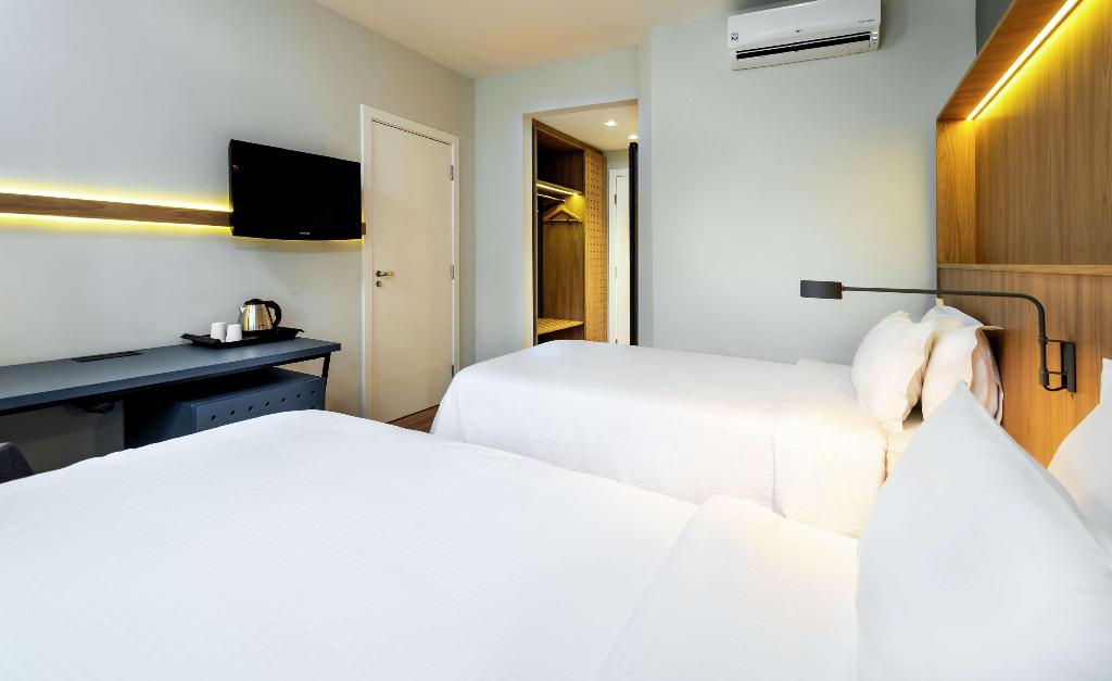 hotel-thumb