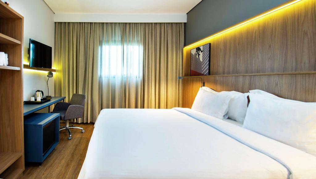 hotel-thumb