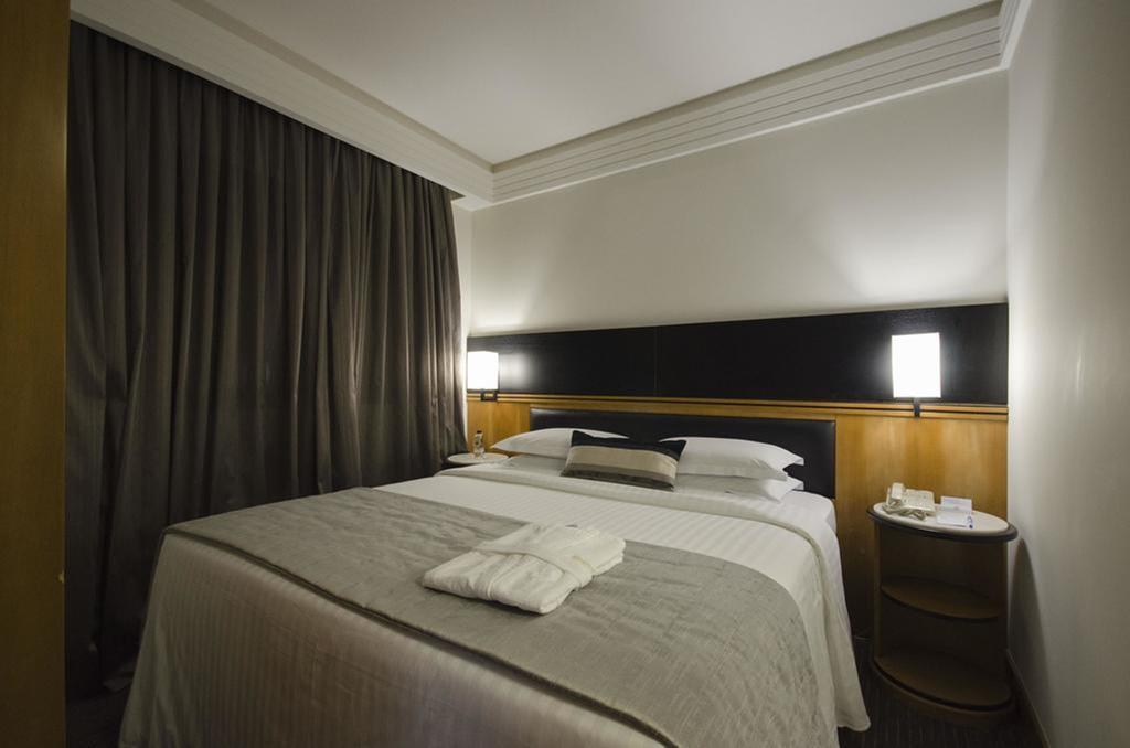 hotel-thumb