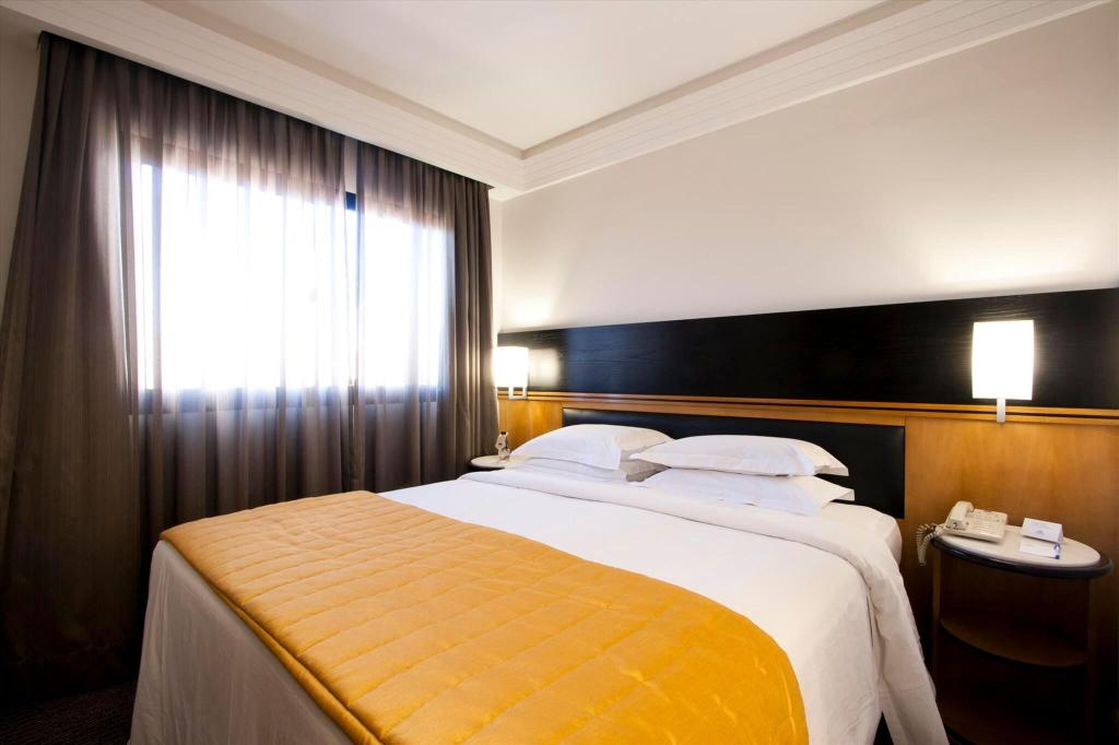 hotel-thumb
