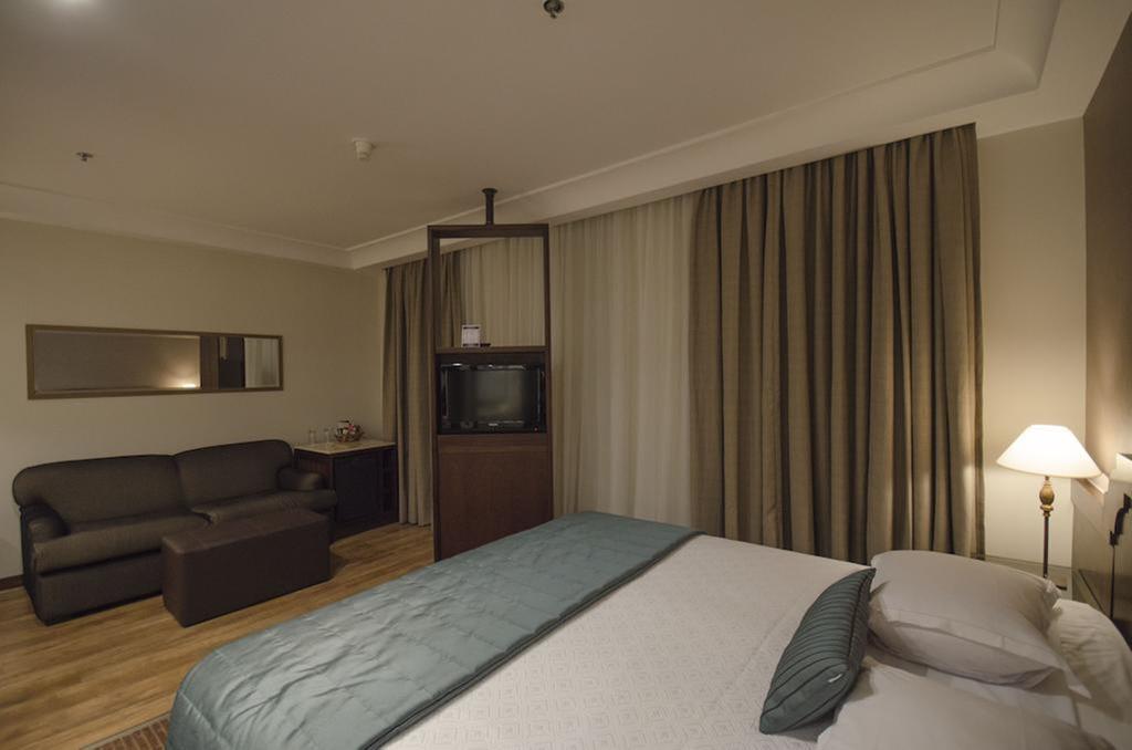 hotel-thumb