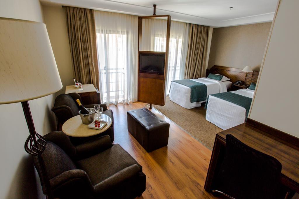 hotel-thumb
