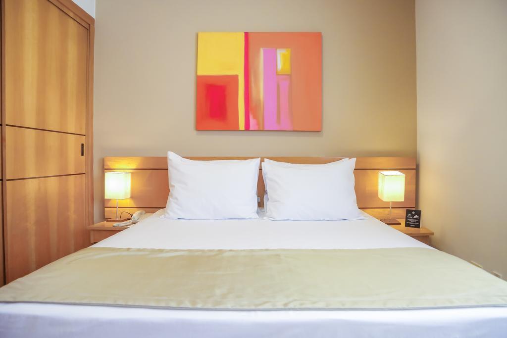 hotel-thumb