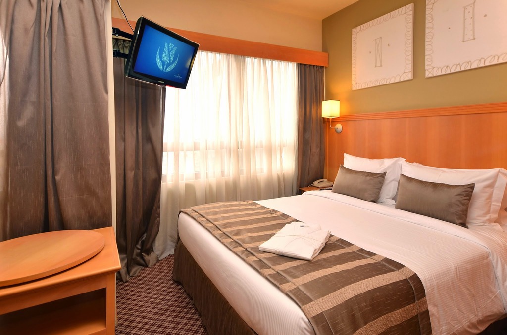 hotel-thumb