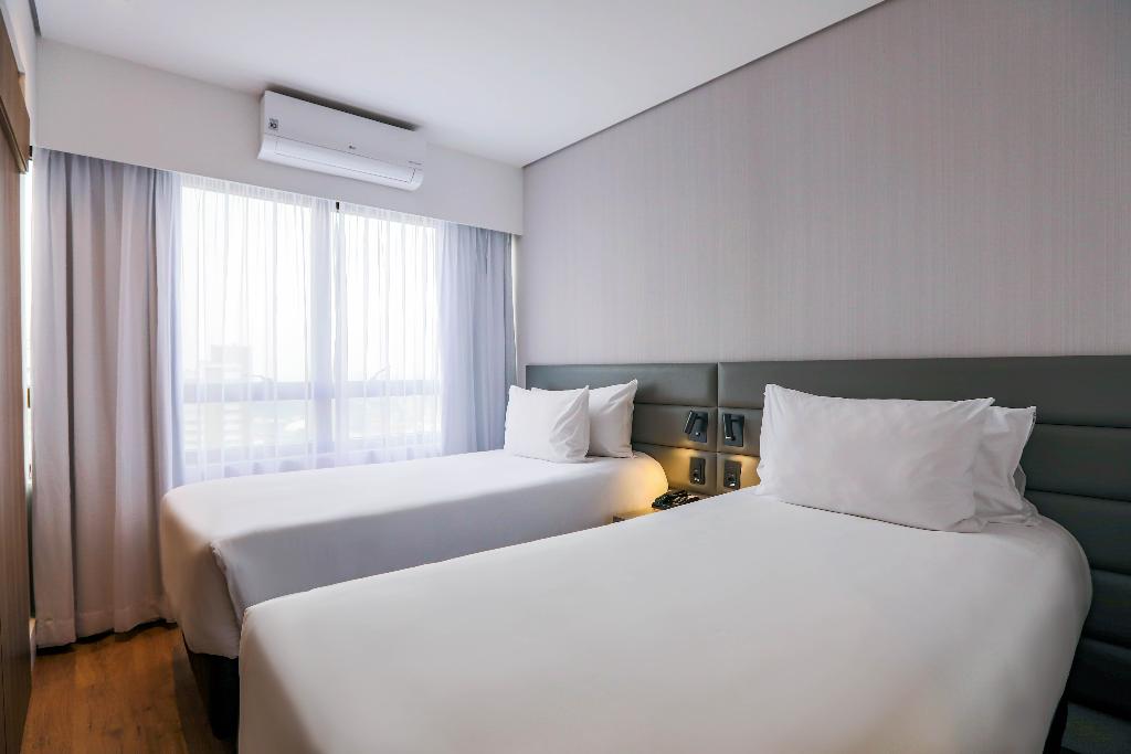 hotel-thumb