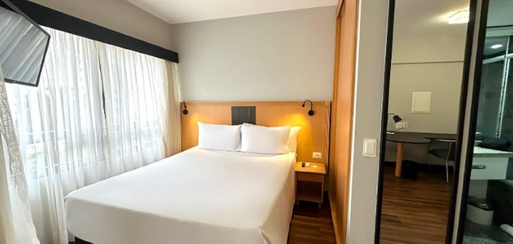 hotel-thumb