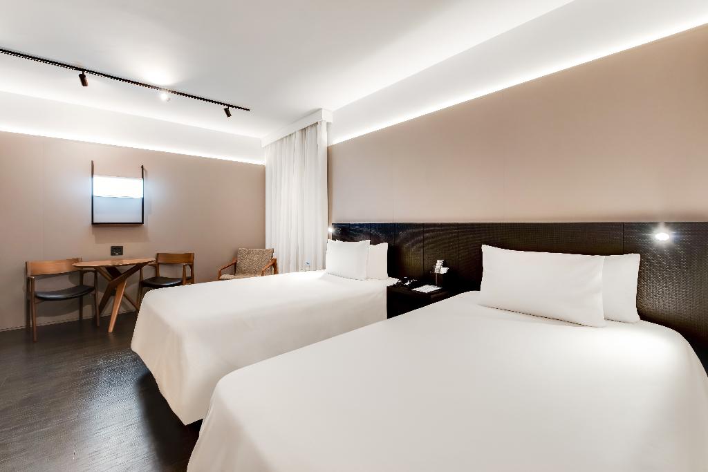 hotel-thumb