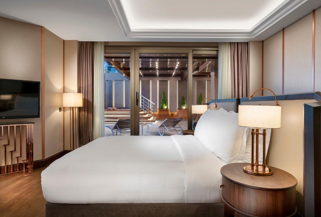 hotel-thumb
