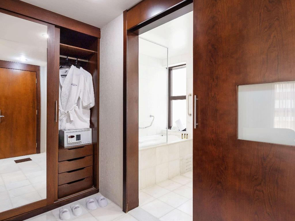 hotel-thumb