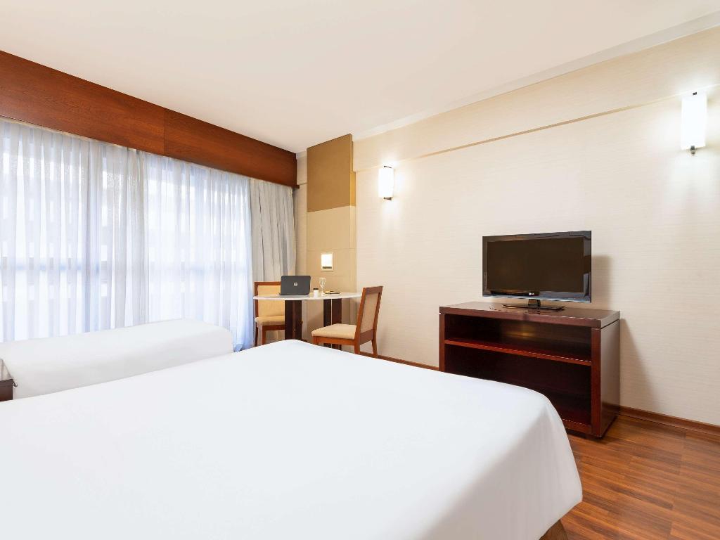 hotel-thumb