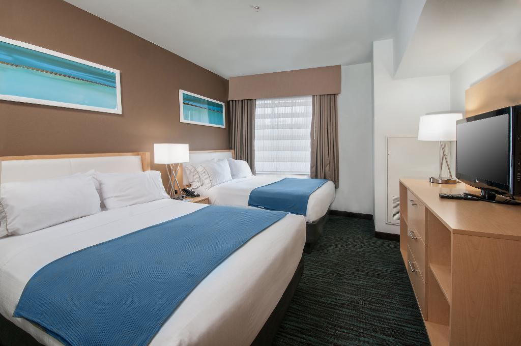 Holiday Inn Express Rivercenter