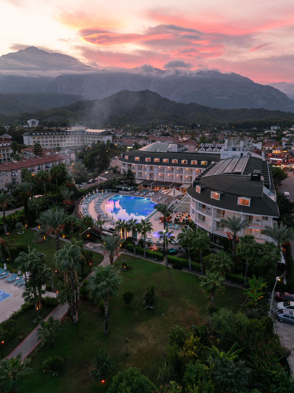Zena Resort Hotel 5*
