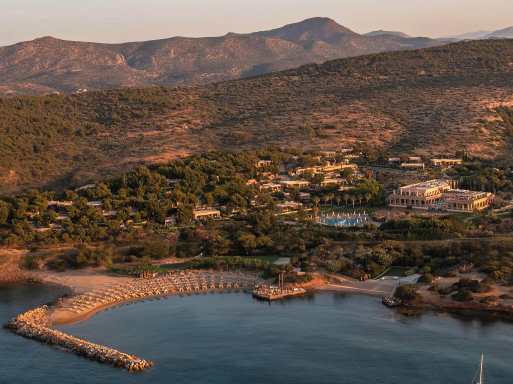 Cape Sounio, A Resort to Live