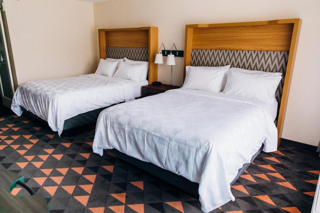 Holiday Inn & Suites Phoenix-Mesa/Chandler