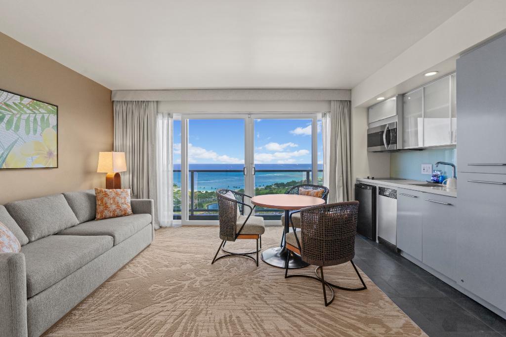 Ala Moana Honolulu by Mantra