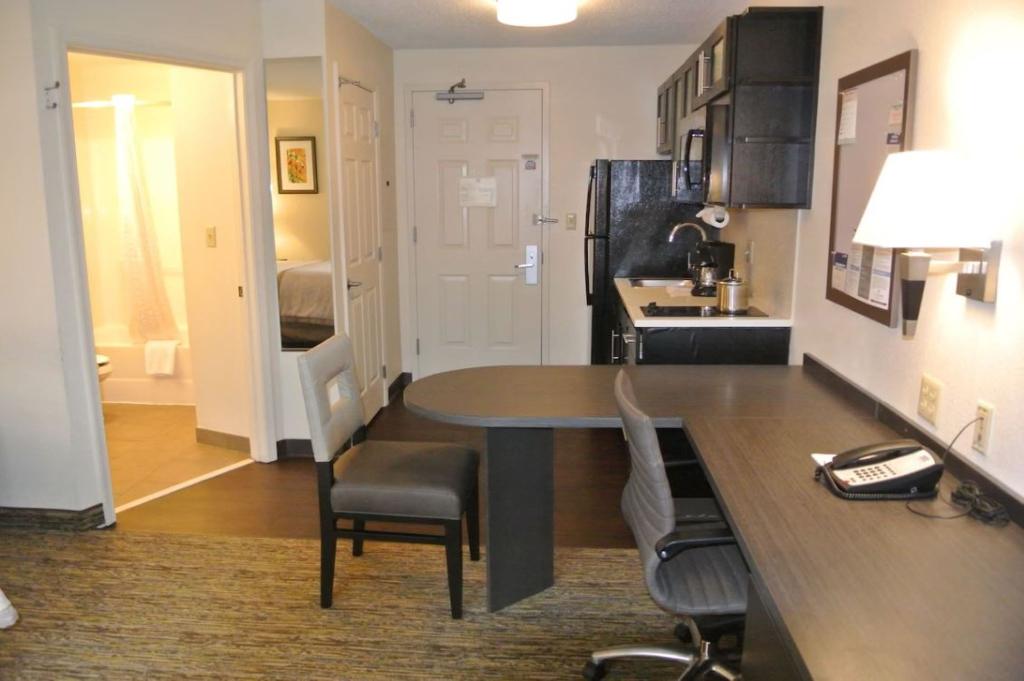 Candlewood Suites Washington-Fairfax
