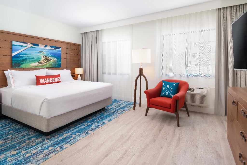 Compass Hotel By Margaritaville Naples