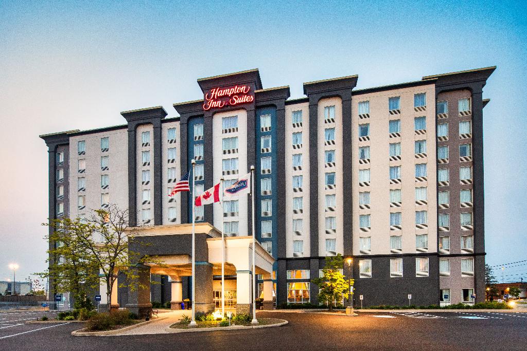 Hampton Inn & Suites Toronto Airport
