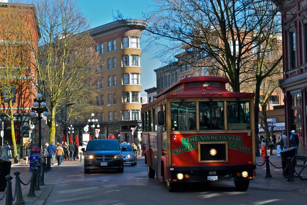 Holiday Inn Hotel and Suites Vancouver Downtown