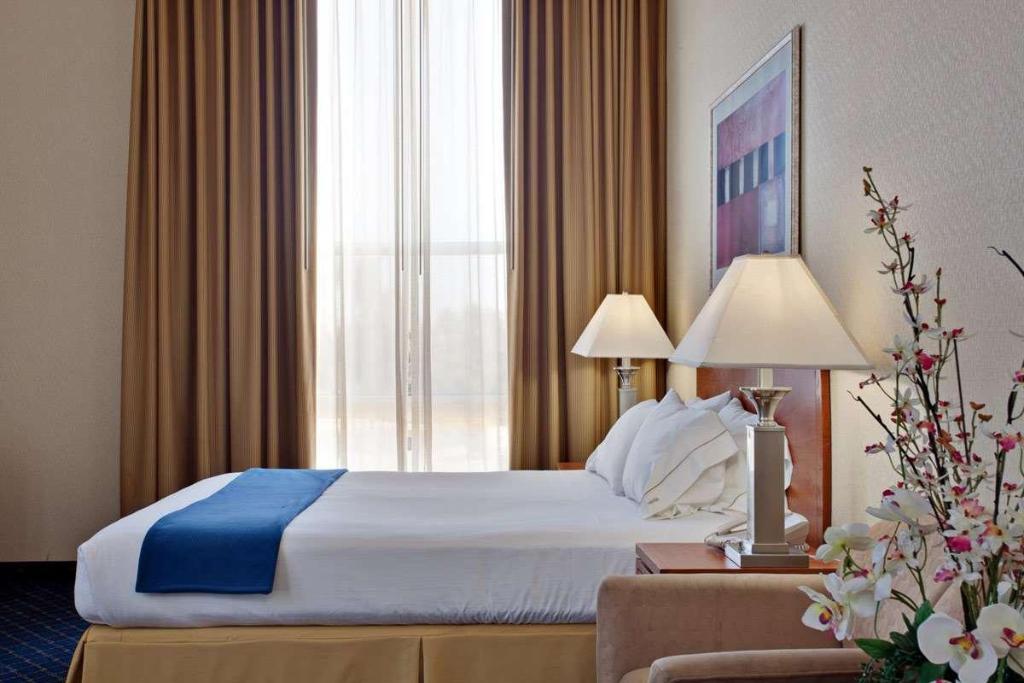 Century Park Hotel