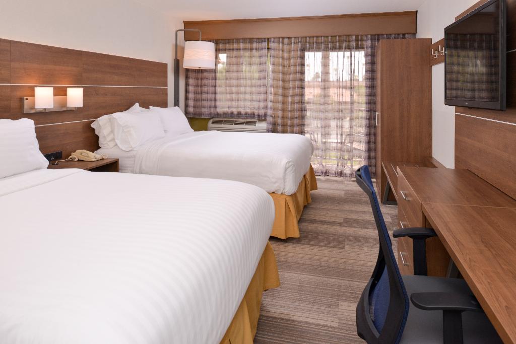 Holiday Inn Express Palm Desert