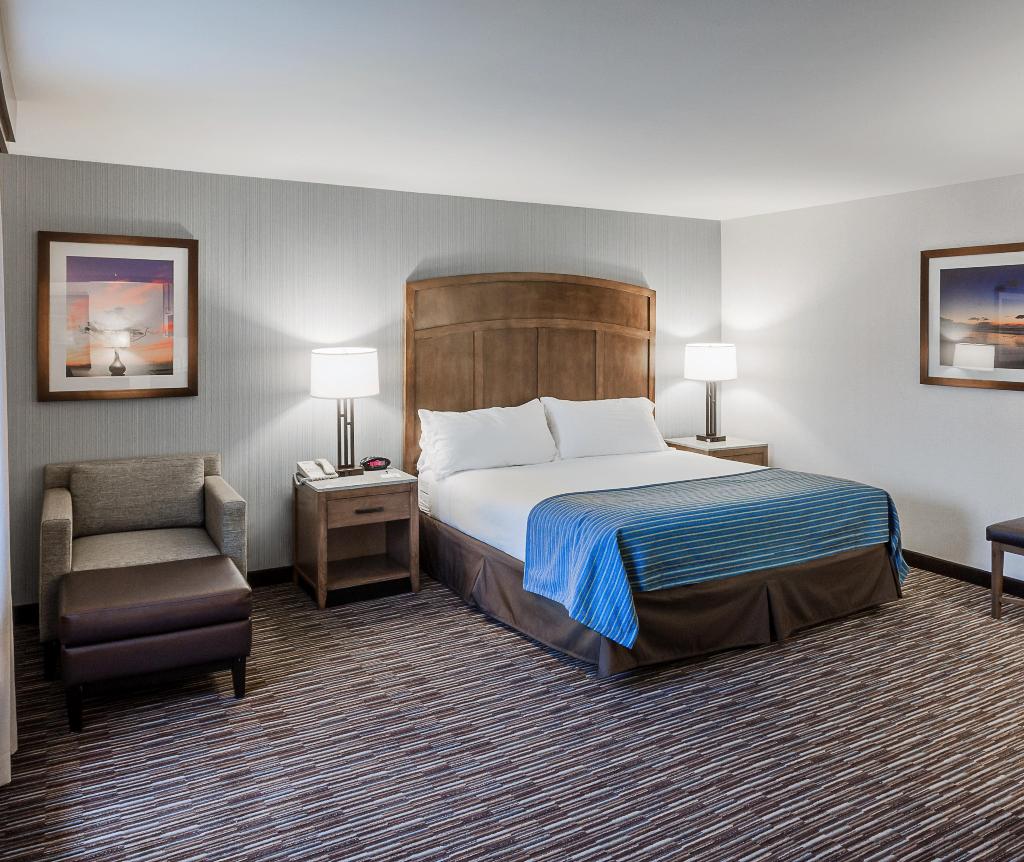 Holiday Inn Express Hotel & Suites Carpinteria 