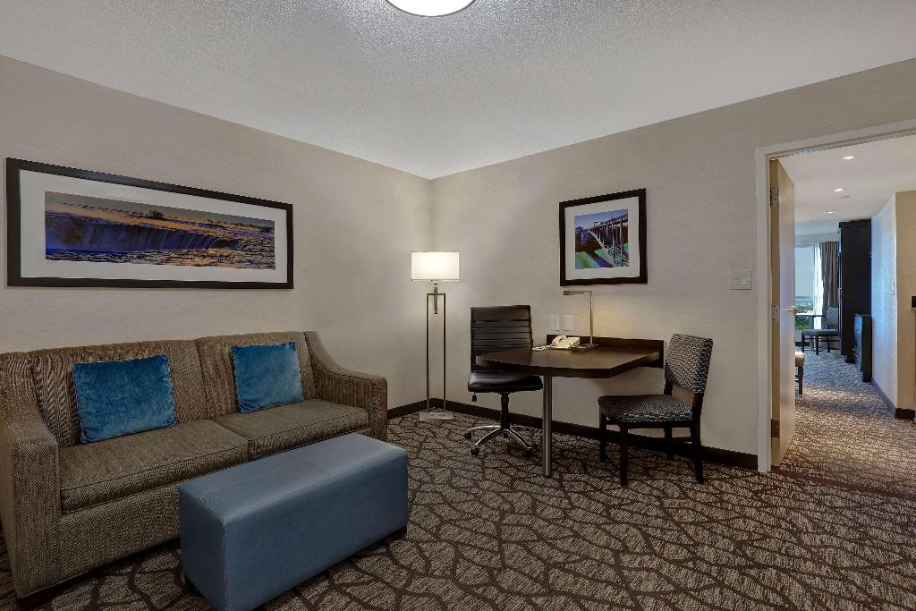 Embassy Suites by Hilton Niagara Falls Fallsview photo 19