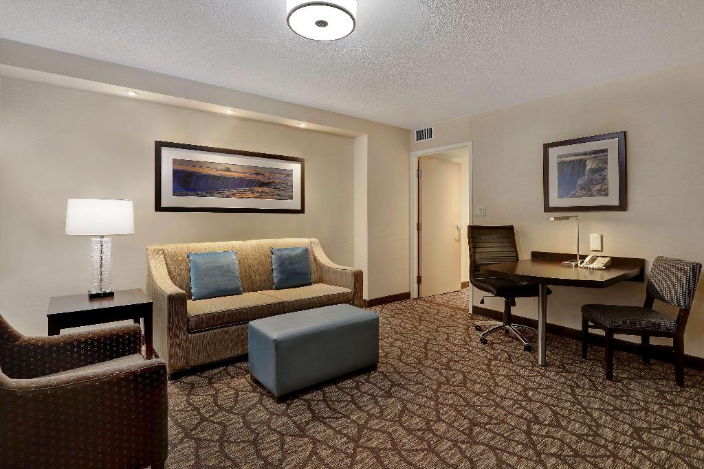 Embassy Suites by Hilton Niagara Falls Fallsview photo 37