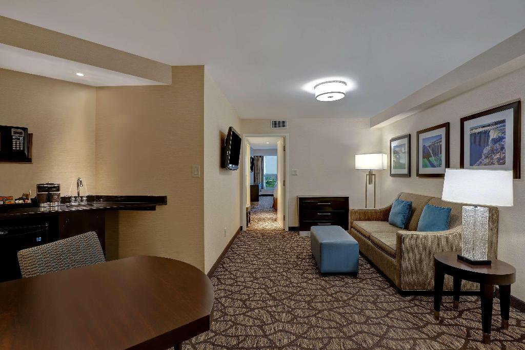 Embassy Suites by Hilton Niagara Falls Fallsview photo 45