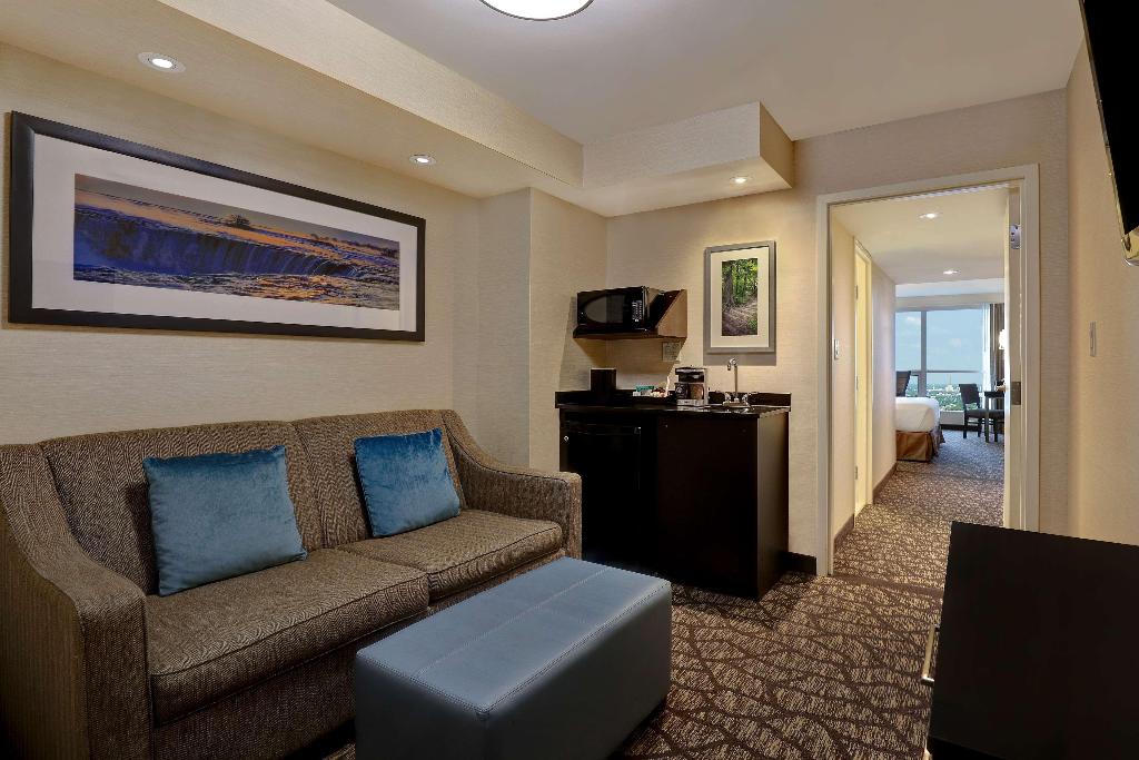 Embassy Suites by Hilton Niagara Falls Fallsview photo 21
