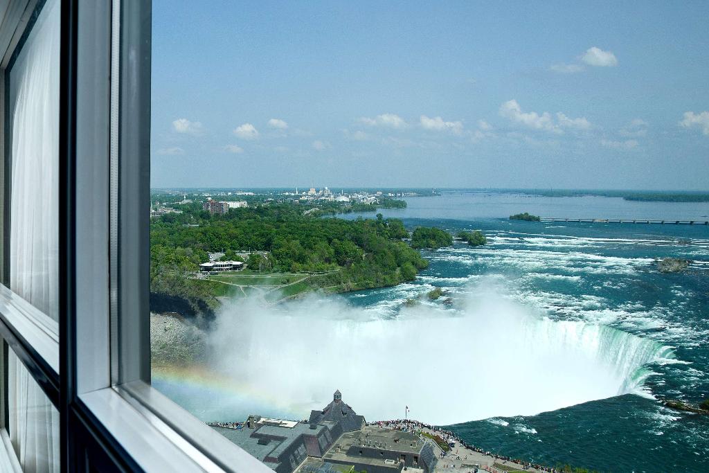 Embassy Suites by Hilton Niagara Falls Fallsview photo 32