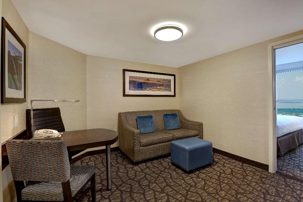 Embassy Suites by Hilton Niagara Falls Fallsview photo 38