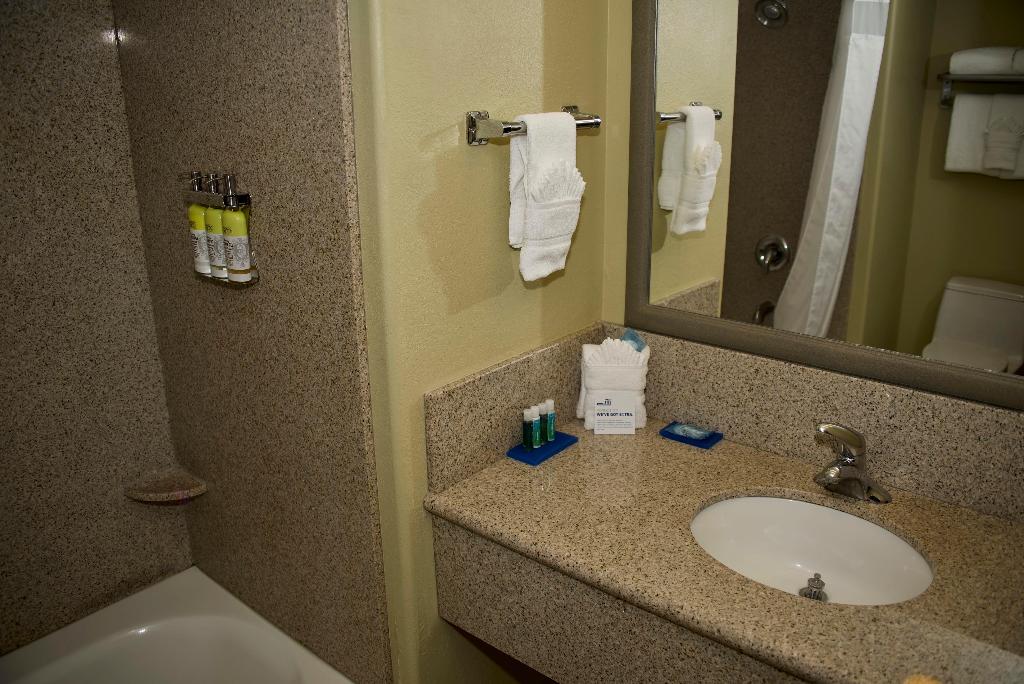 Holiday Inn Express Hotel & Suites Vacaville 