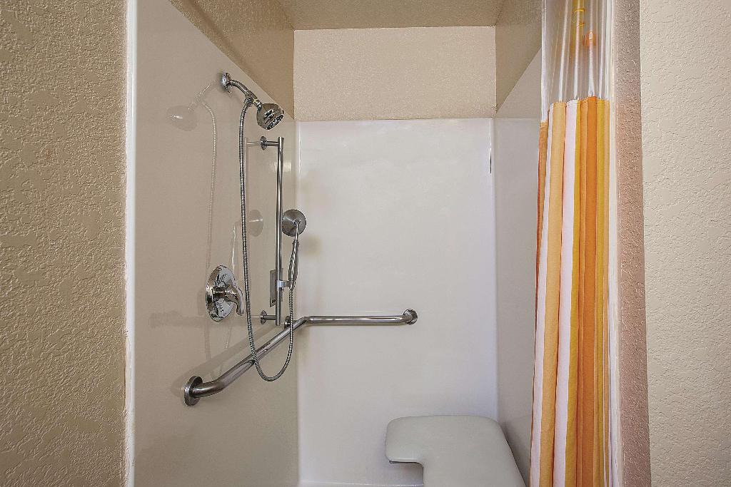 La Quinta Inn & Suites by Wyndham Davis