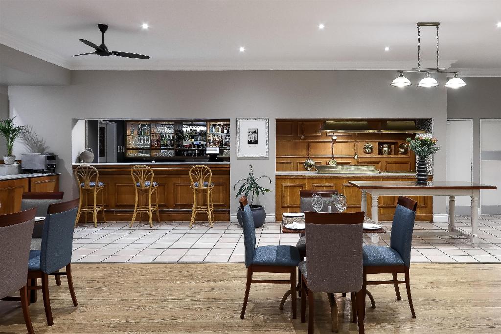 Protea Hotel George Outeniqua - Bar