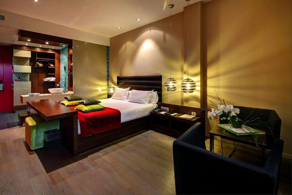 hotel-thumb