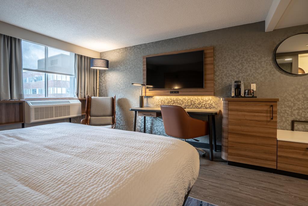 hotel-thumb