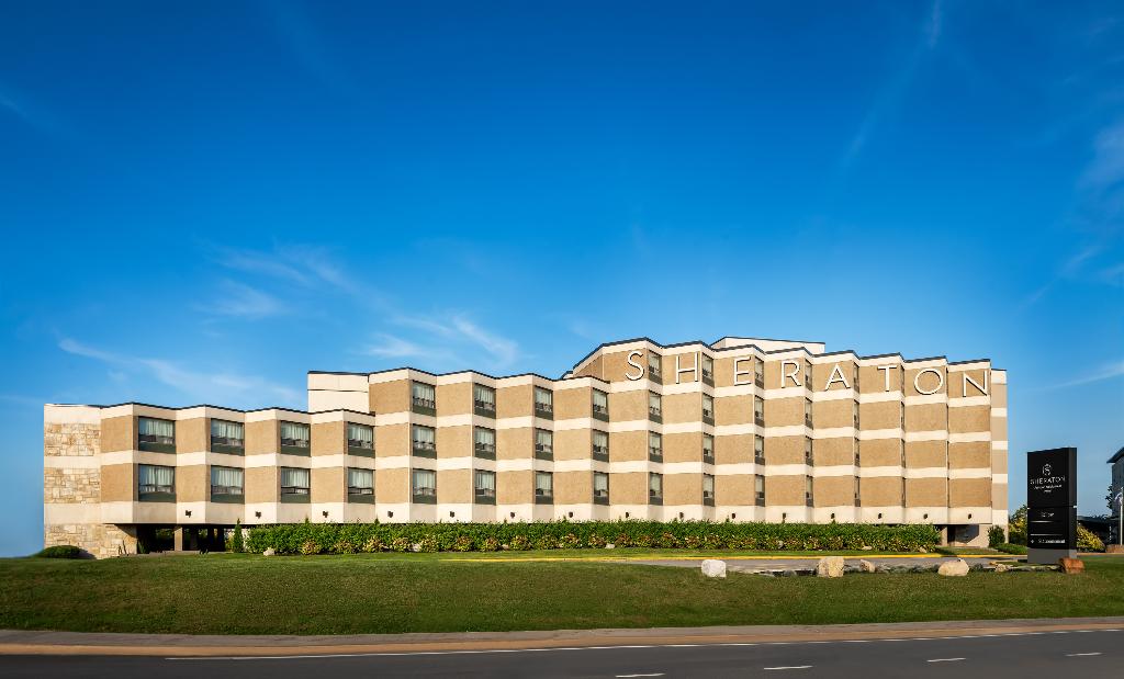 Sheraton Montreal Airport Hotel