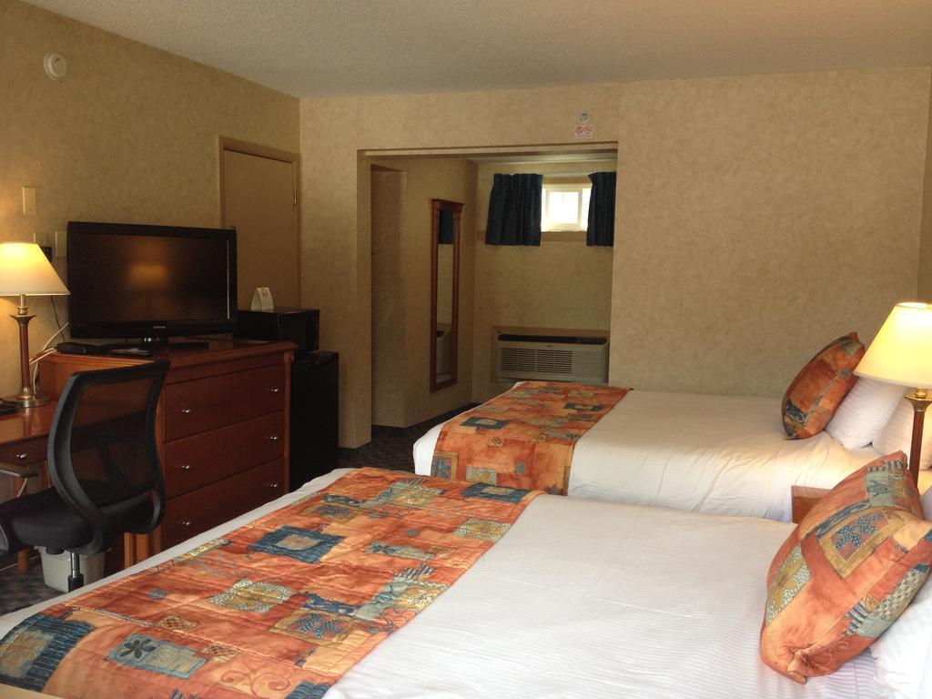 North Vancouver Hotel