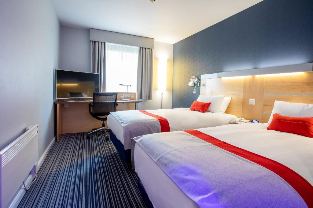 Holiday Inn Express Dunfermline