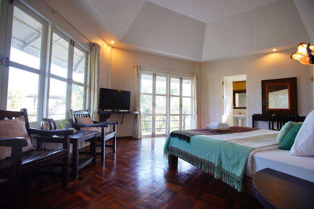 Tanaosri Resort