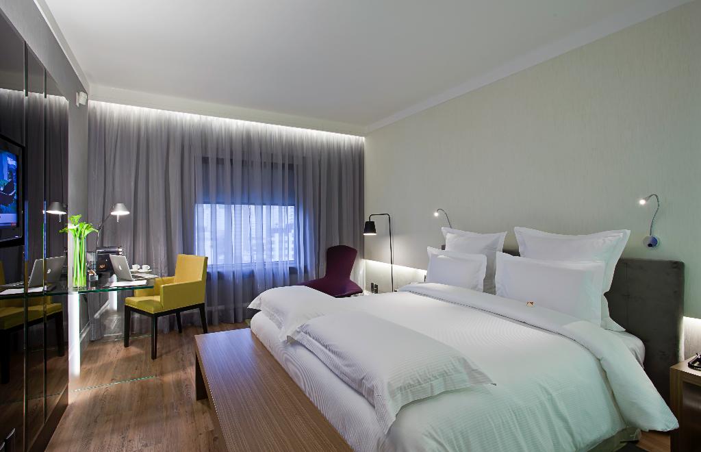 hotel-thumb