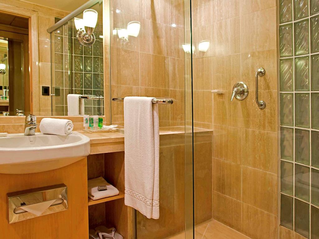 hotel-thumb