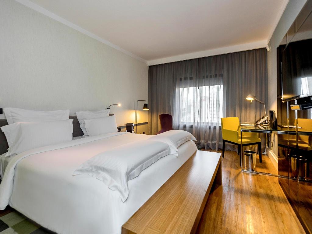 hotel-thumb